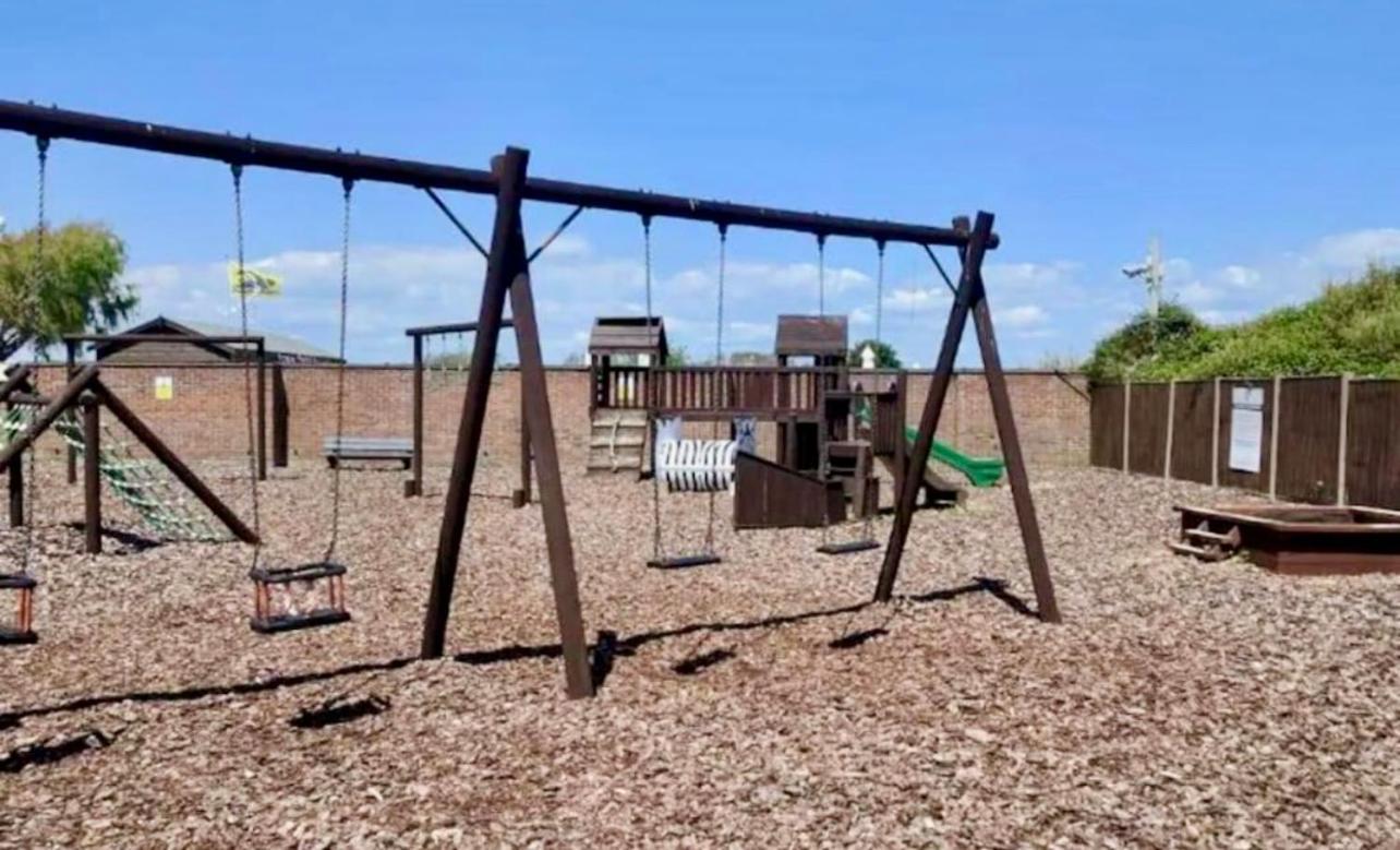 50 Toledo, Selsey Country Club Βίλα Εξωτερικό φωτογραφία